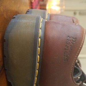 5 Eye, Cap toe Doc Martins